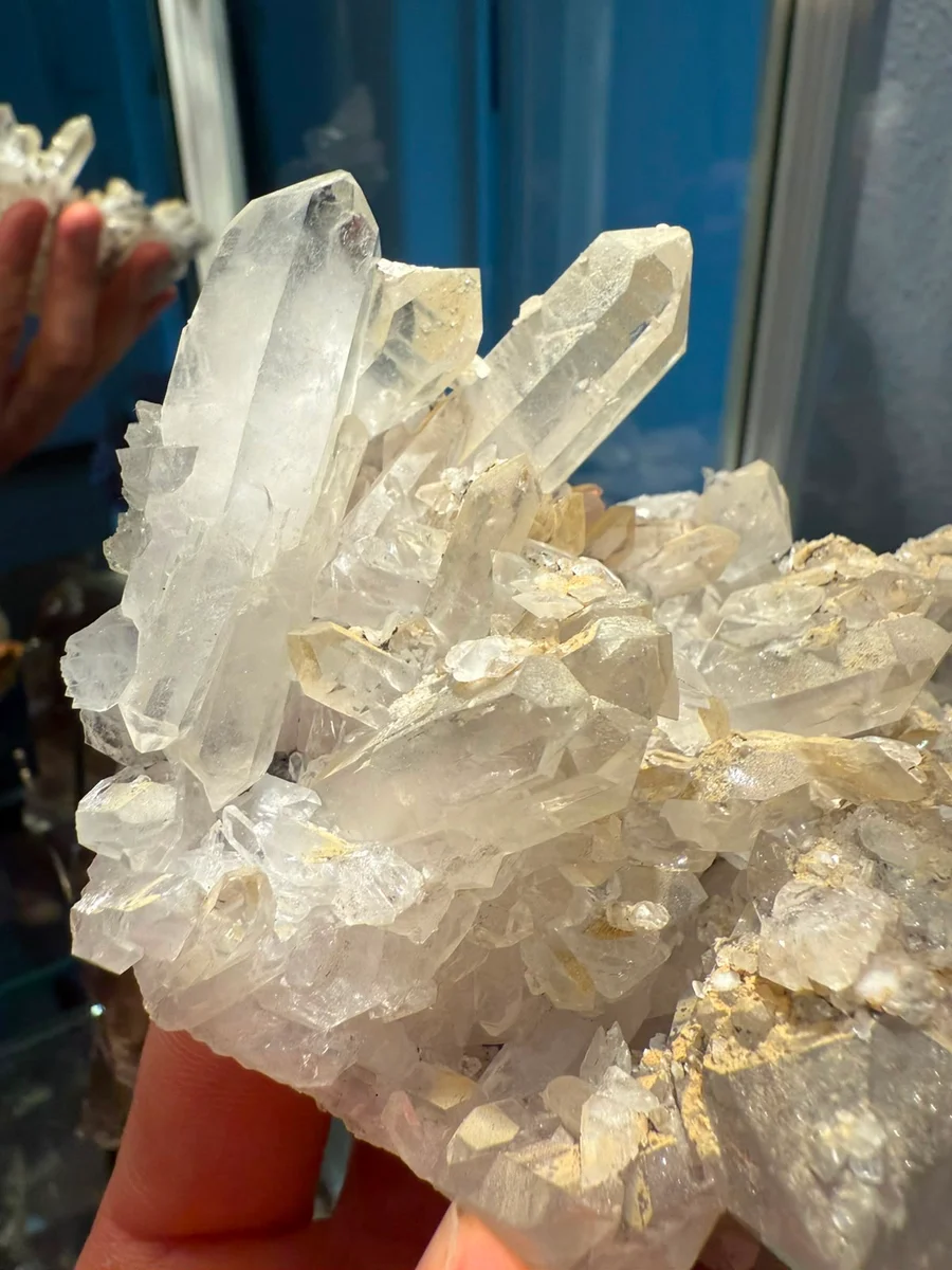 crystal cluster with little shiny calcites - Image 2