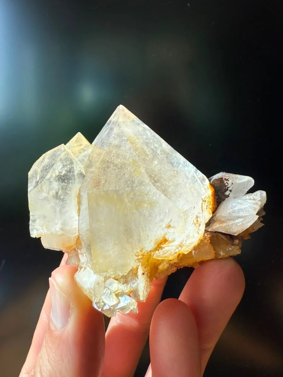 Limonite crystal with calcite