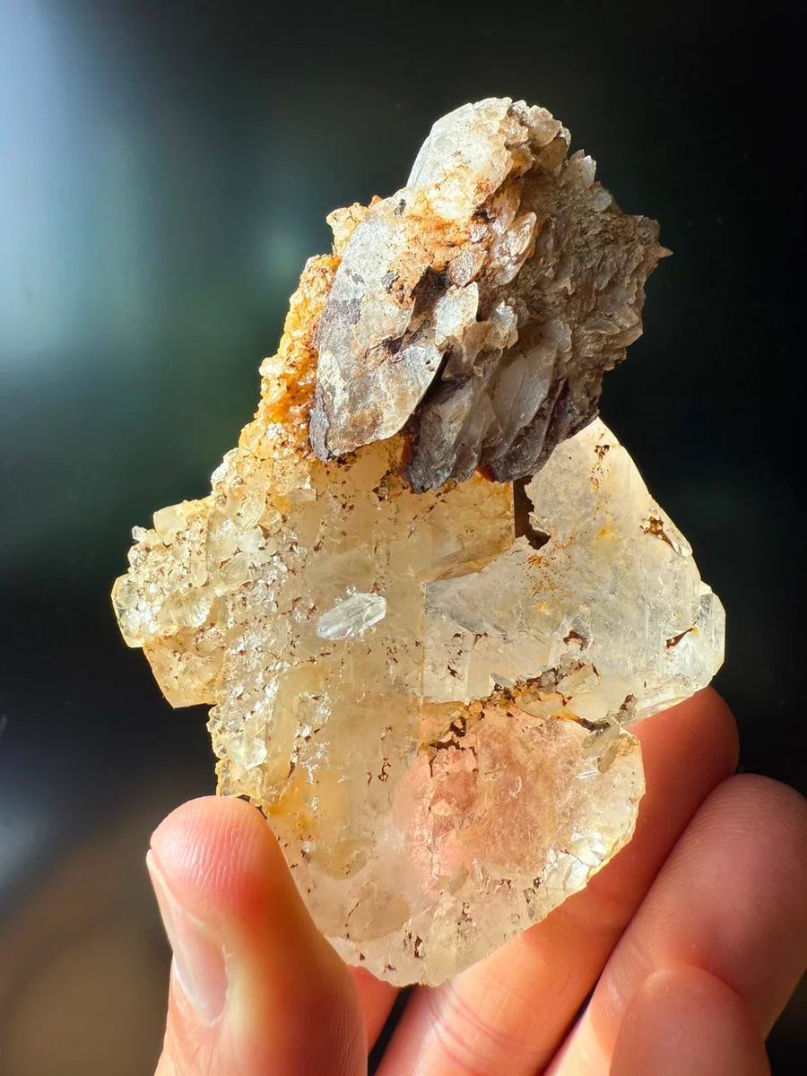 Limonite crystal with calcite - Image 4