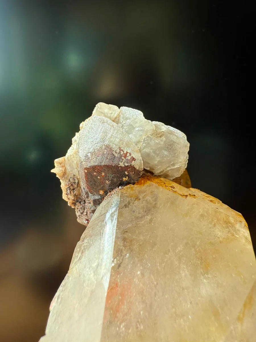 Limonite crystal with calcite - Image 6