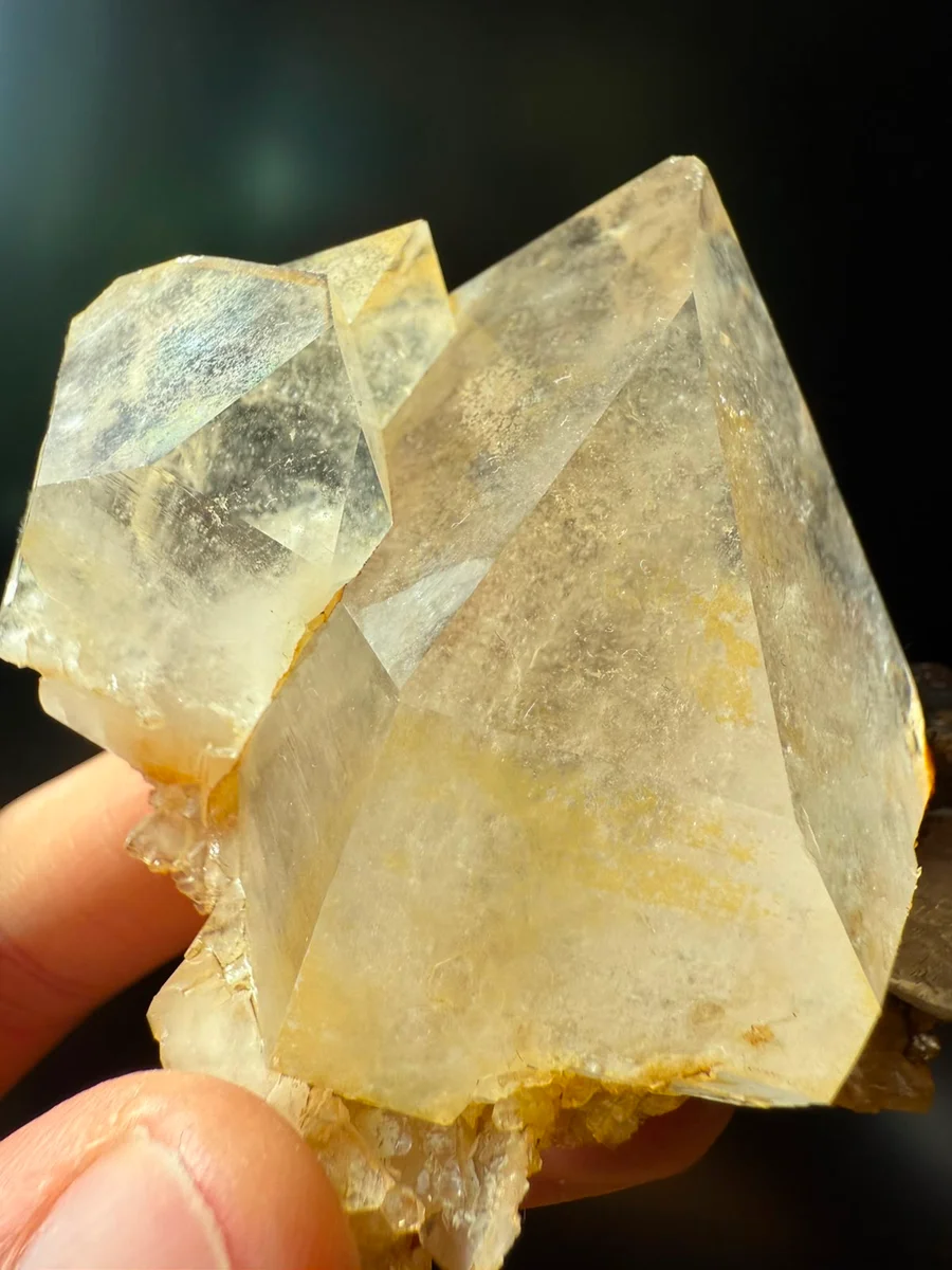 Limonite crystal with calcite - Image 8