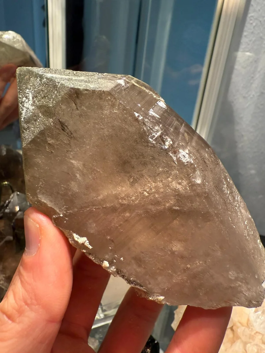 2 smoky quartz points with chlorite - Image 4